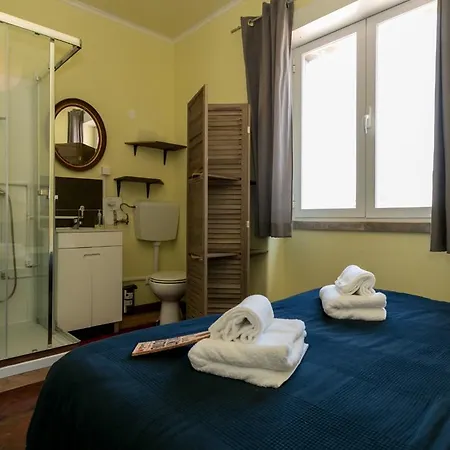 Santos Balcony Guest house *